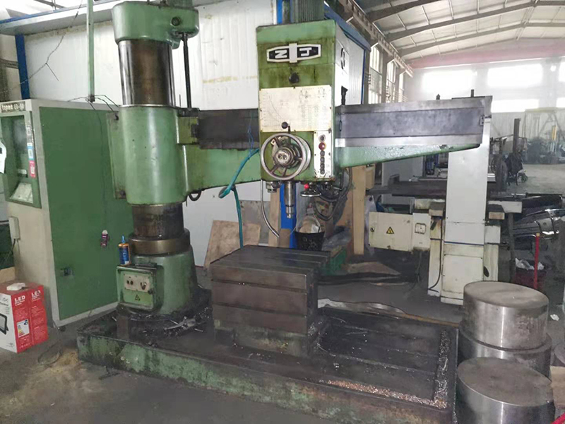 單板式雙工位換網器的結構特點？